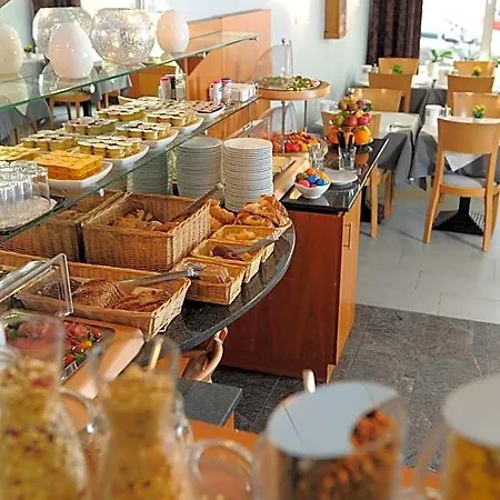 Central-classic Otel 3*
